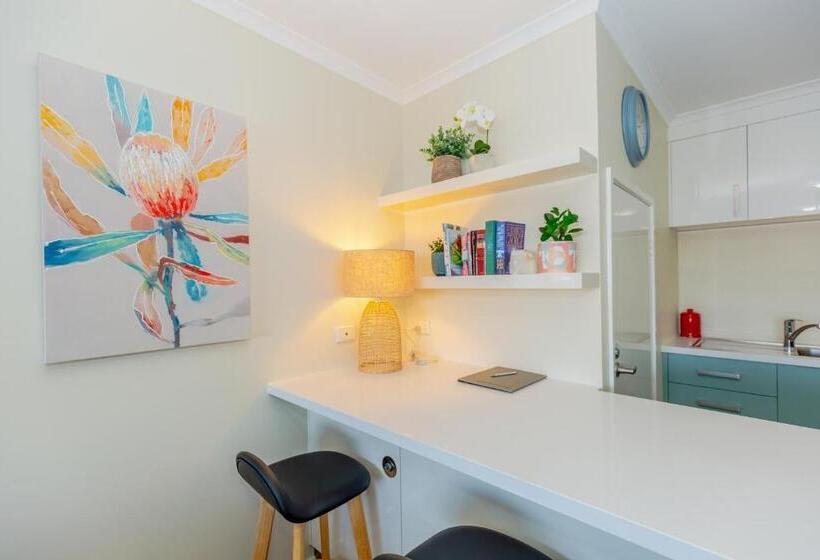 1 Bedroom Apartment Lake View, Mariners Cove At Paynesville