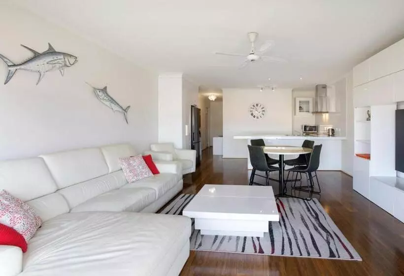 バルコニー付き１ベッドルームアパートメント, Mariners Cove At Paynesville