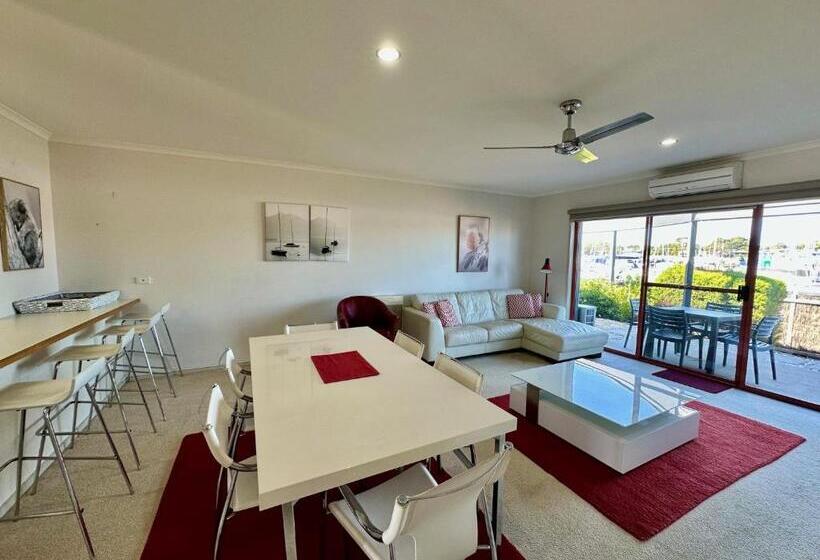 침실 1개 아파트, Mariners Cove At Paynesville