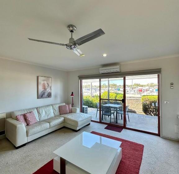 １ベッドルームアパートメント, Mariners Cove At Paynesville