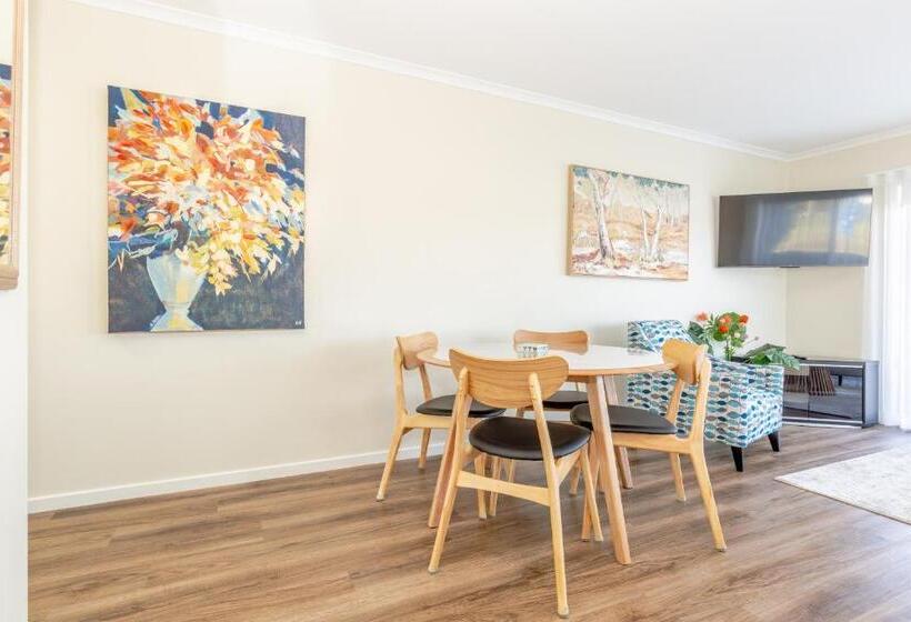1 Bedroom Apartment Lake View, Mariners Cove At Paynesville