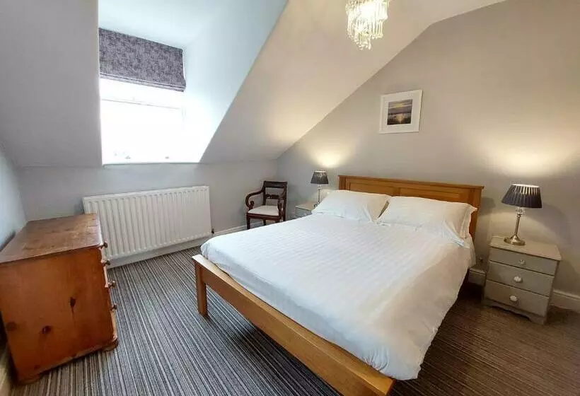 اتاق استاندارد با چشمانداز, Ashleigh House Room Only