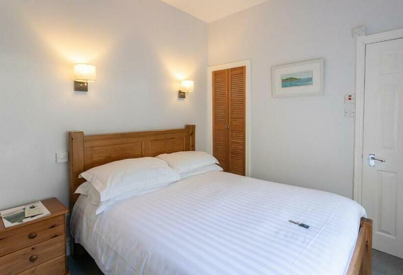 חדר אקונומי, Ashleigh House   Room Only