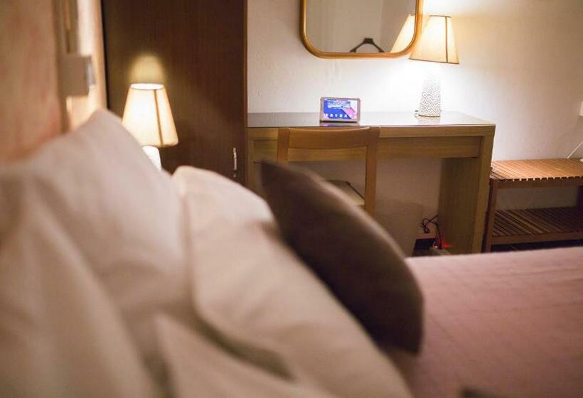 スタンダードルーム, Quari Hotel Restaurant & Pizza