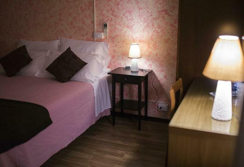 スタンダードルーム, Quari Hotel Restaurant & Pizza