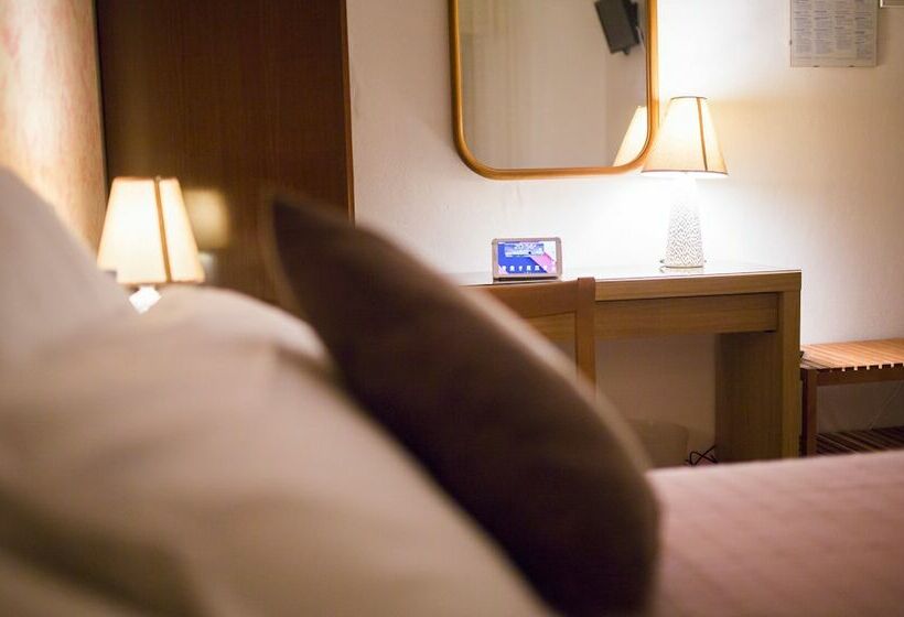 デラックスルーム, Quari Hotel Restaurant & Pizza