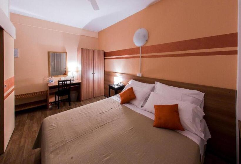 デラックスルーム, Quari Hotel Restaurant & Pizza