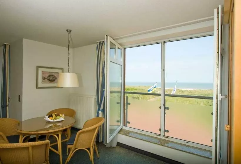 Sviitti Merinäkymä, Strandhotel Juister Hof