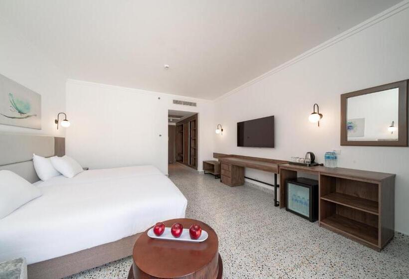 اتاق لوکس با چشم‌انداز استخر, Pickalbatros Vita Resort   Portofino Marsa Alam