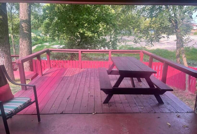 غرفة سوبيريور سرير كينج, Arthur Murray S Motel