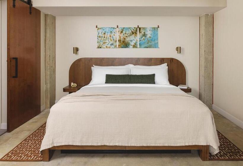 Deluxe Suite, Drift Nashville, A Member Of Design Hotels