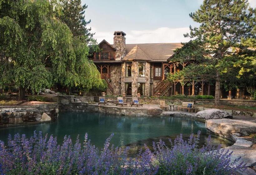 Люкс с Балконом, The Chatwal Lodge    In The Unbound Collection By Hyatt