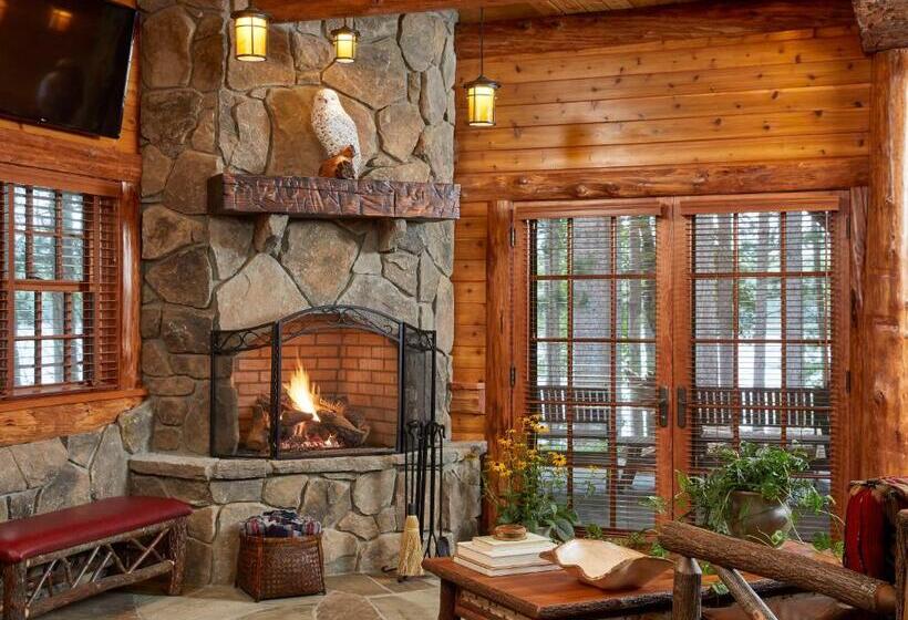 Люкс 3 Спальни, The Chatwal Lodge    In The Unbound Collection By Hyatt