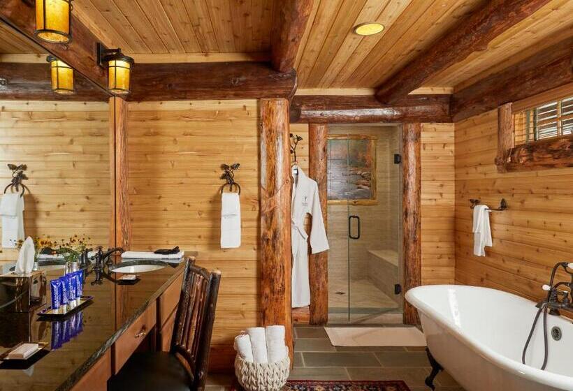 Дом 1 Спальня, The Chatwal Lodge    In The Unbound Collection By Hyatt