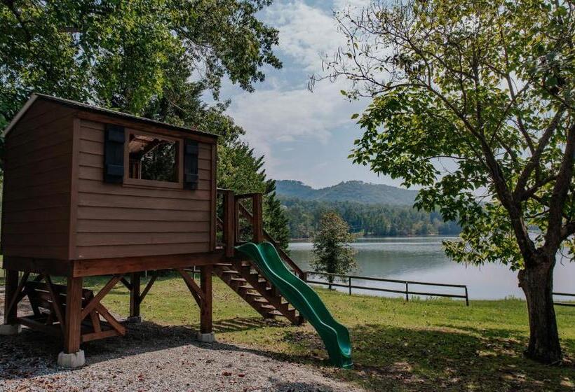 패밀리 룸 산 전망, Tranquille Resort