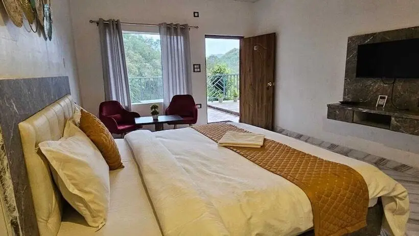 Quarto Estandar, Cloud Forest