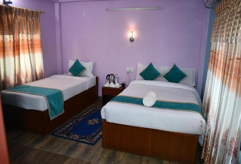 اتاق لوکس خانوادگی, Miracle Pokhara