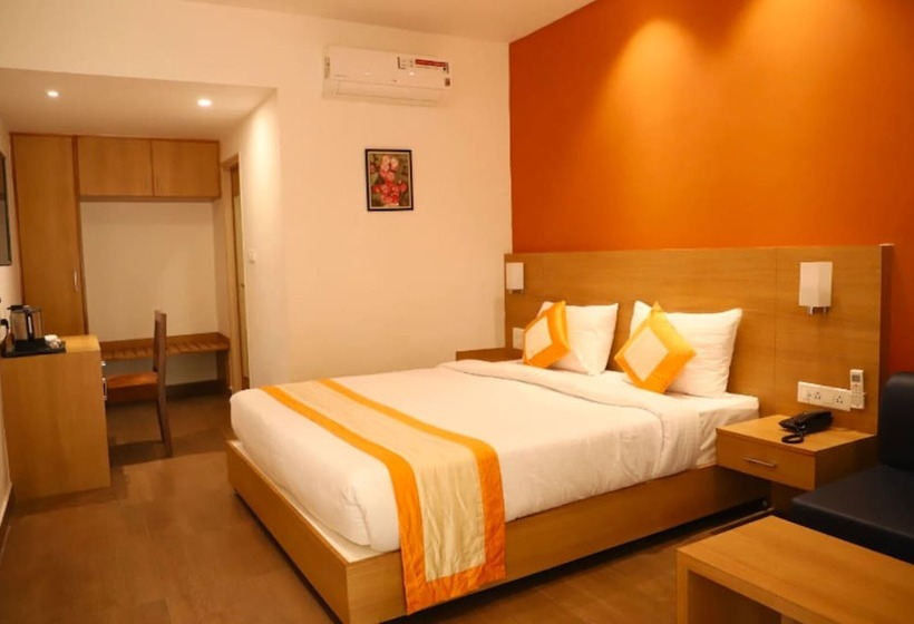 Номер Deluxe, The Bundela   Khajuraho, Madhya Pradesh