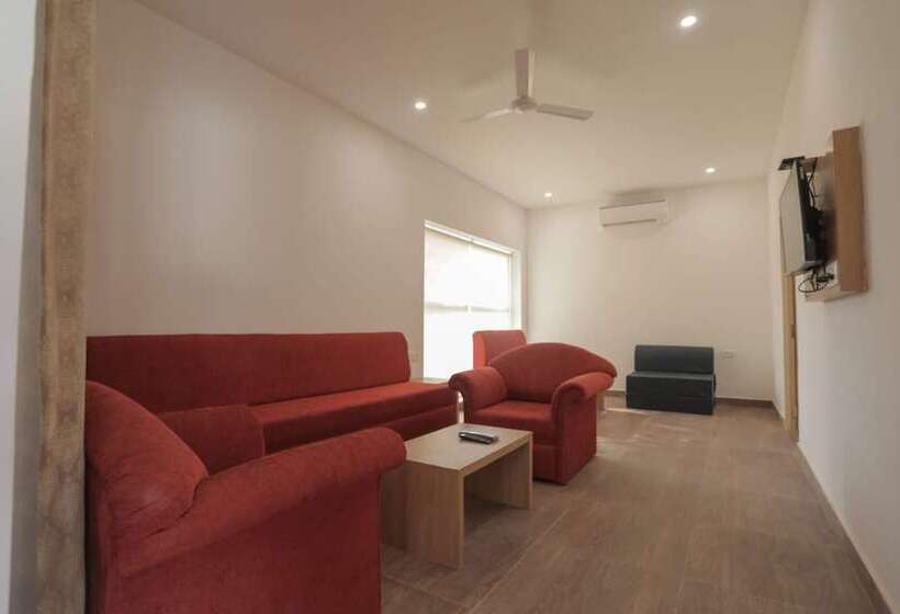 Люкс, The Bundela   Khajuraho, Madhya Pradesh