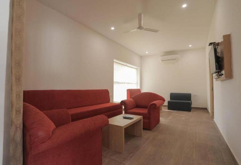 Люкс, The Bundela   Khajuraho, Madhya Pradesh