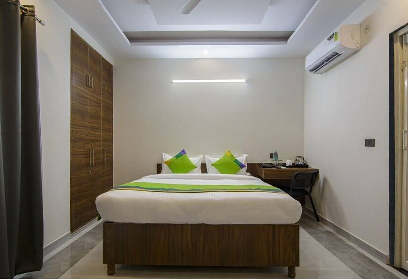 חדר דלוקס, Treebo Grand Vista   62