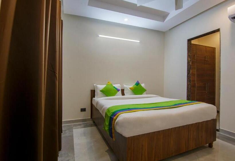 חדר סטנדרט, Treebo Grand Vista   62