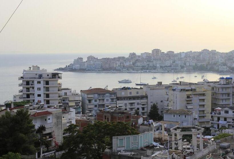 Deluxe Triple Room Sea View