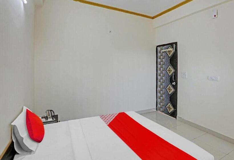Трехместный Номер Классика, Oyo Flagship Hotel Stay Comfort