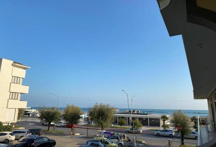 اتاق استاندارد با بالکن و چشم‌انداز دریا, Vista Mare
