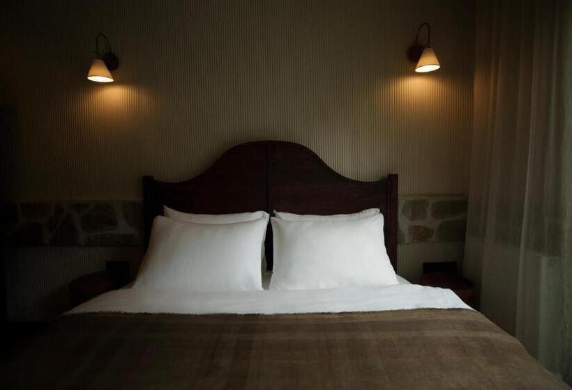 Номер Deluxe, Elwood