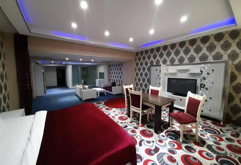 חדר סטנדרט, Golden