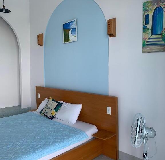 اتاق لوکس با بالکن, Santorini Villa Cam Ranh