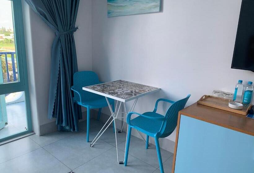 اتاق لوکس با بالکن, Santorini Villa Cam Ranh