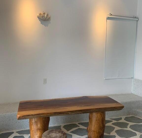 اتاق استاندارد با بالکن, Santorini Villa Cam Ranh