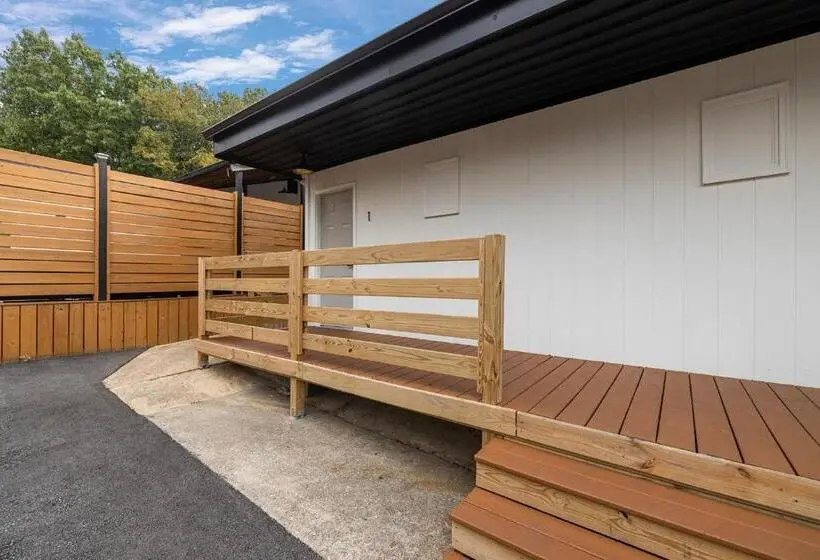 Deluxe-studio, The Lofts On Indian Point   Near Silver Dollar City