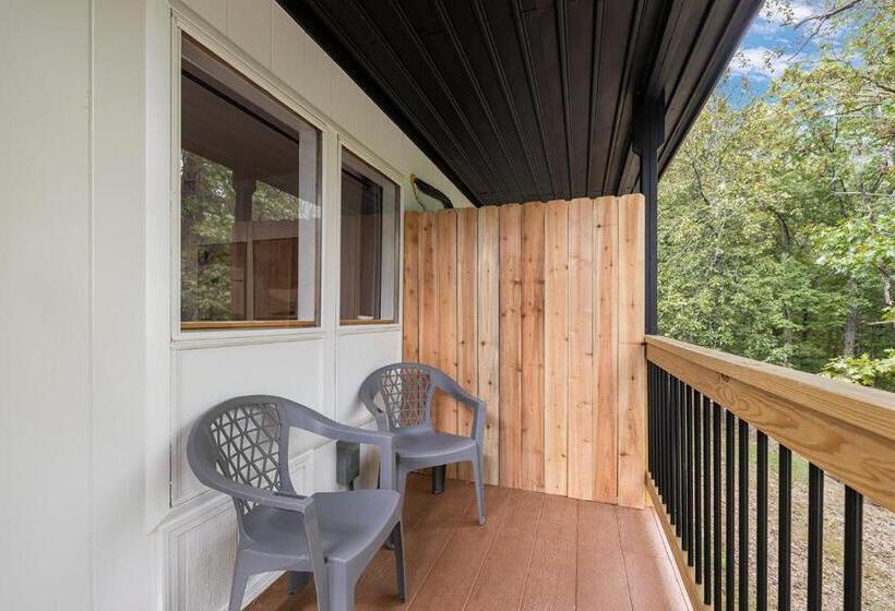 스탠다드 스튜디오 킹침대, The Lofts On Indian Point   Near Silver Dollar City