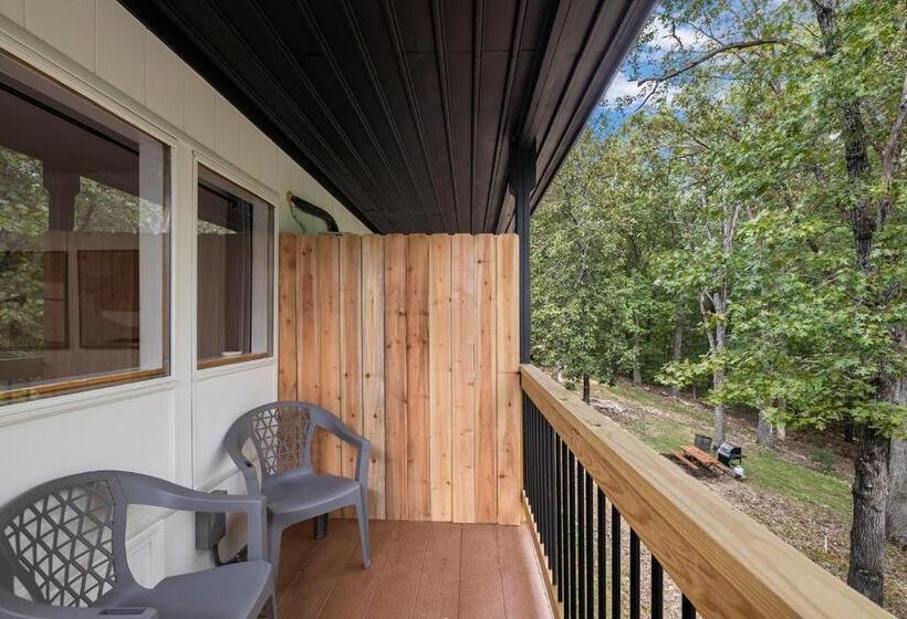 إستوديو قياسى سرير كينج, The Lofts On Indian Point   Near Silver Dollar City