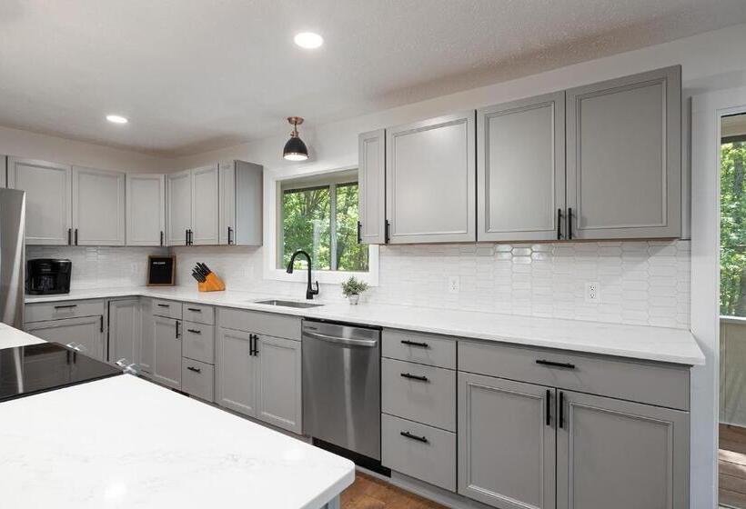 منزل غرفة نوم واحدة, The Lofts On Indian Point   Near Silver Dollar City