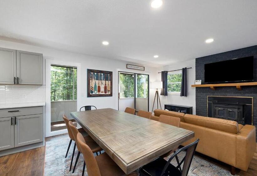 منزل غرفة نوم واحدة, The Lofts On Indian Point   Near Silver Dollar City