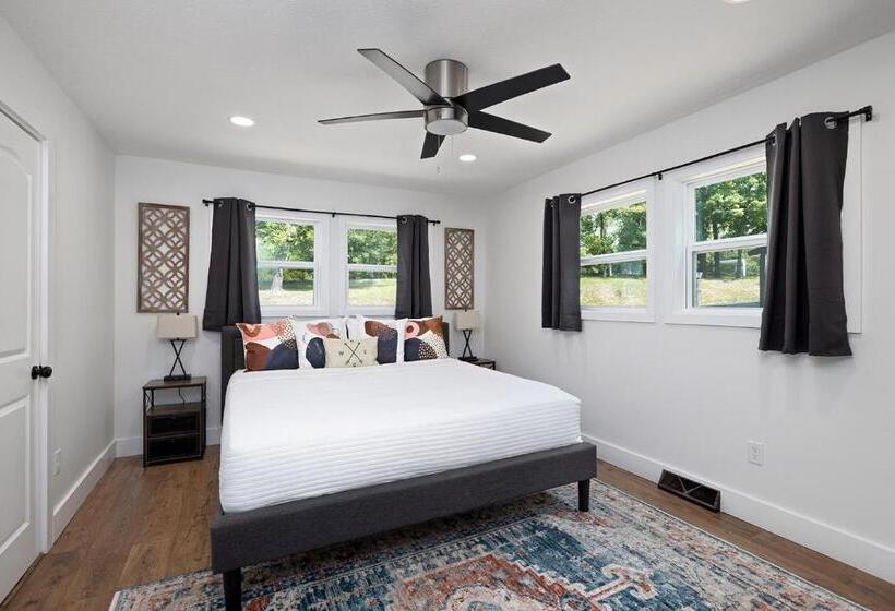 منزل غرفة نوم واحدة, The Lofts On Indian Point   Near Silver Dollar City