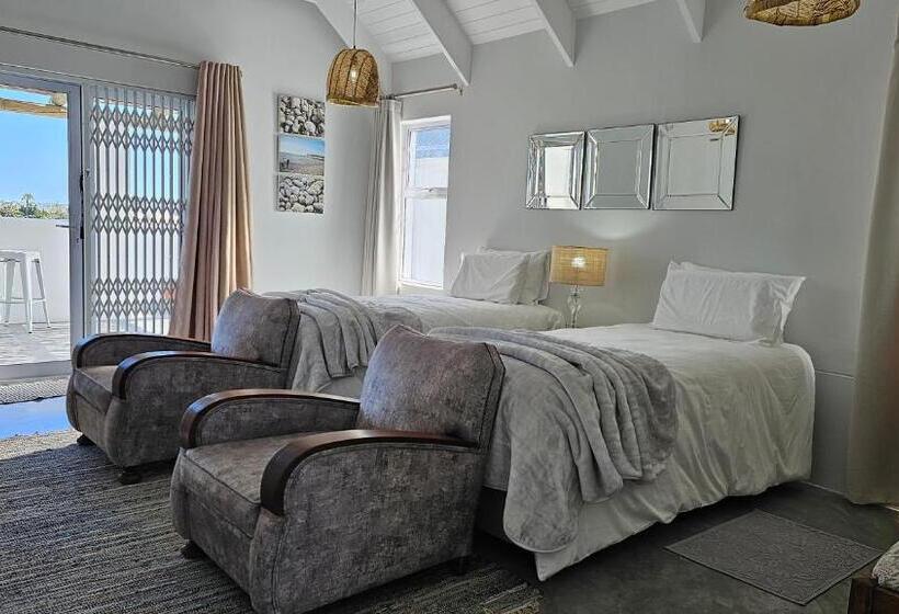 Номер Стандарт Вид на Море с Балконом, At 3 Brides Self Catering