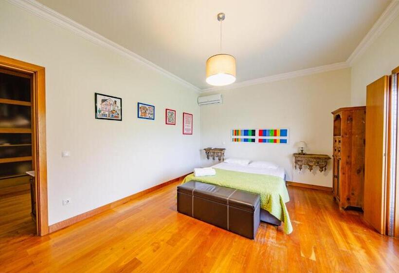 غرفة قياسية, Casa Da Calçada