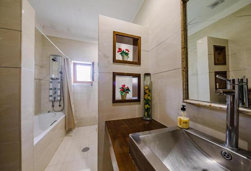 غرفة قياسية, Casa Da Calçada