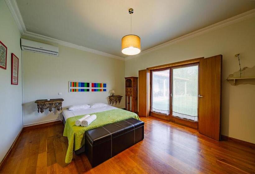 غرفة قياسية, Casa Da Calçada