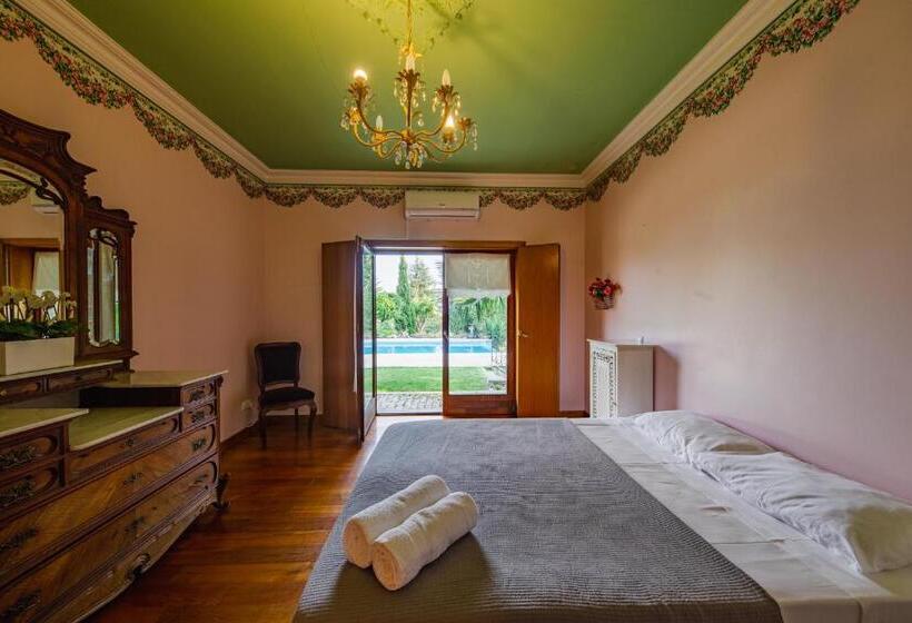 غرفة عائلية, Casa Da Calçada