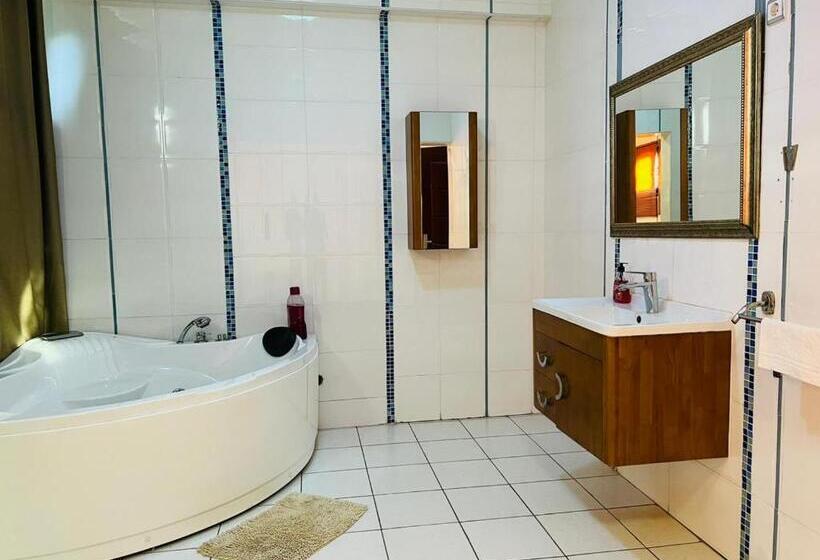 プレジデントスイートルーム, Trmotel