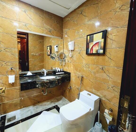 带大床的标准间, فندق إجازة الخليج