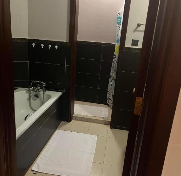 اتاق استاندارد, Florances Rest House