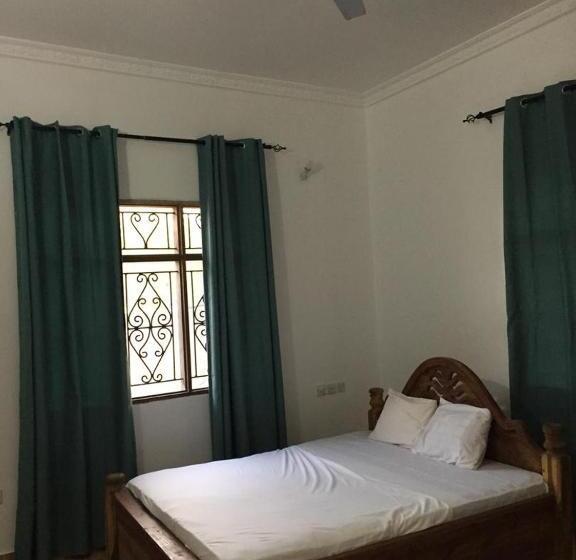 标准间, Maneno House