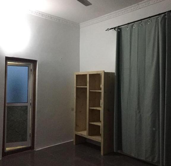 豪华房间, Maneno House